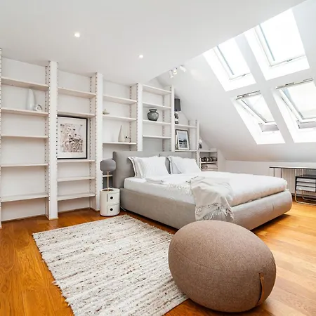 Luxurious 3bed Very Spacious In The Area
