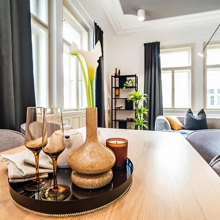 Luxurious 3bed Very Spacious In The Area Praga