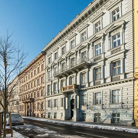 Luxurious 3bed Very Spacious In The Area Praga