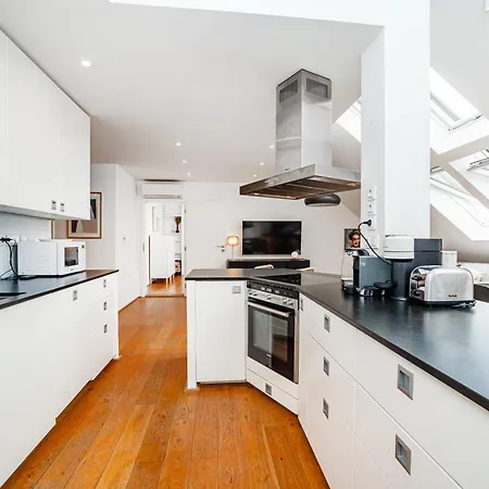 Apartamento Luxurious 3bed Very Spacious In The Area Praga