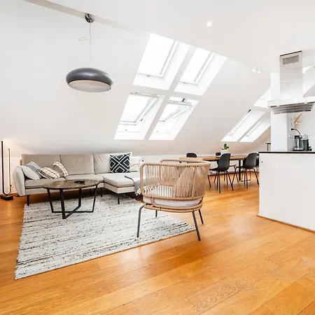 Luxurious 3bed Very Spacious In The Area * Praga