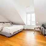 Luxurious 3bed Very Spacious In The Area *