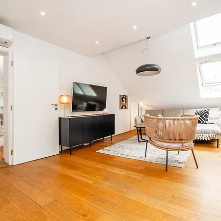 Luxurious 3bed Very Spacious In The Area Praga