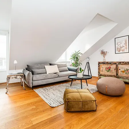 Apartamento Luxurious 3bed Very Spacious In The Area *