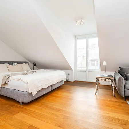 Luxurious 3bed Very Spacious In The Area *
